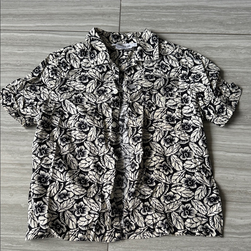 Bonpoint summer shirt Black & White Floral Short-Sleeve Shirt size 6